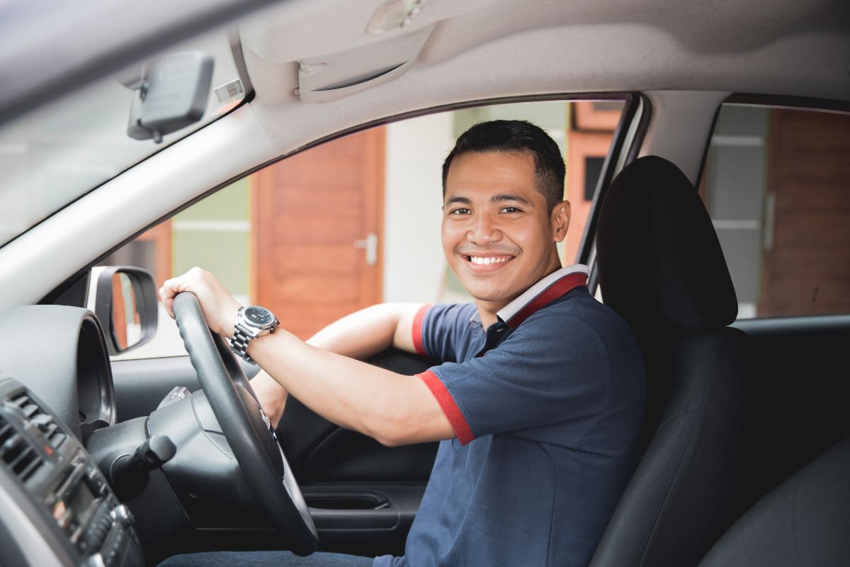 Top 7 Reasons to Choose English Speaking Drivers in Hyderabad – Chauffeur Services by YoDrives